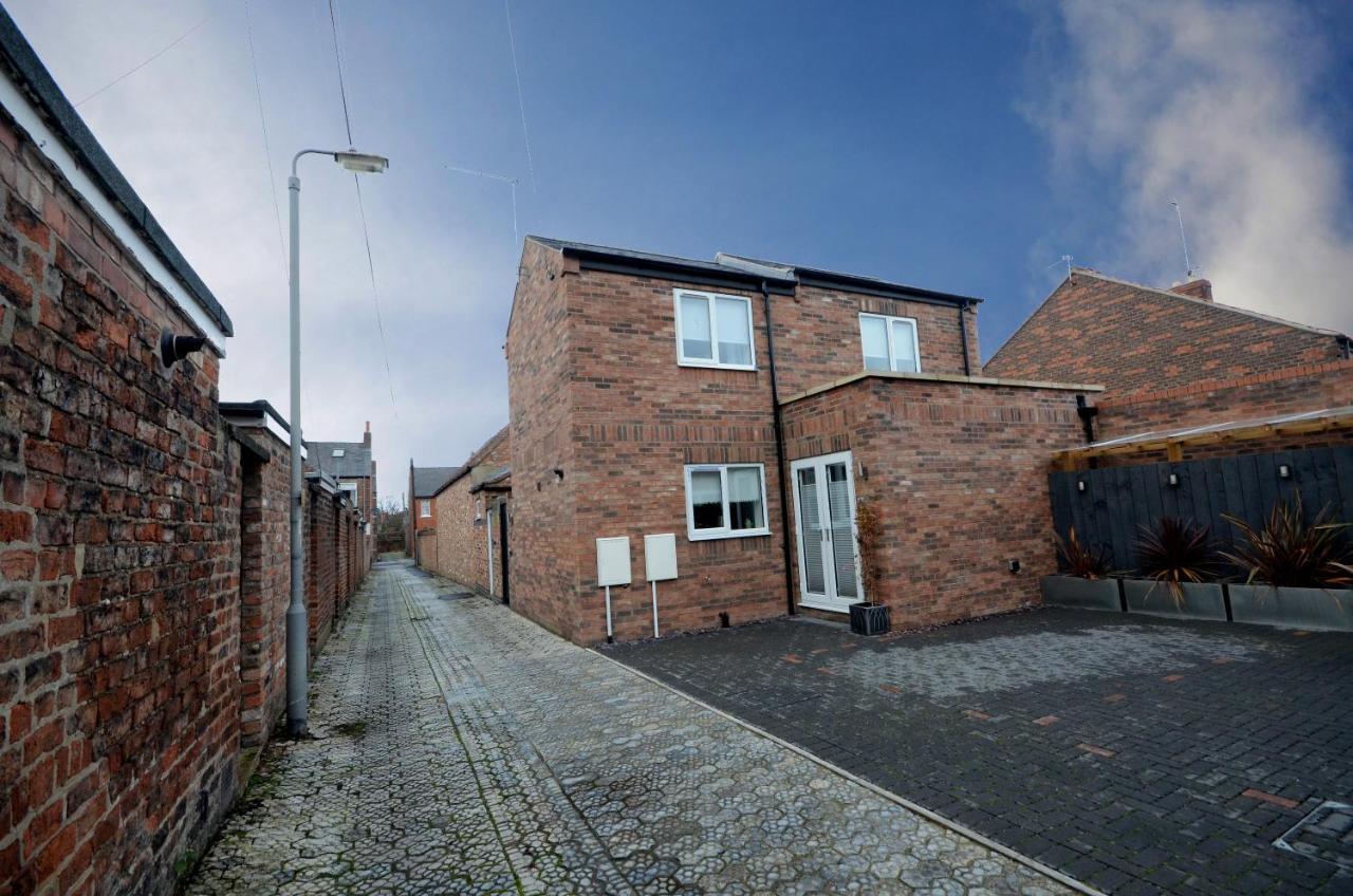 The Mews - 2 Bedroom Luxury, Spacious House With Free Parking York Extérieur photo