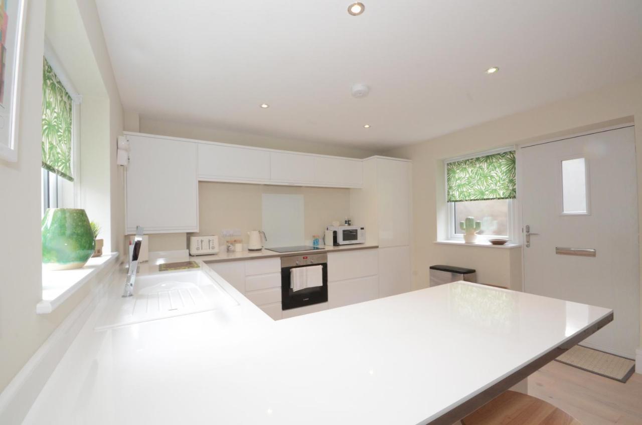 The Mews - 2 Bedroom Luxury, Spacious House With Free Parking York Extérieur photo