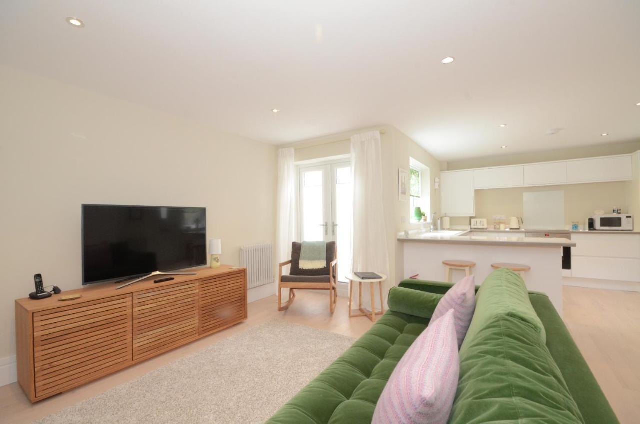 The Mews - 2 Bedroom Luxury, Spacious House With Free Parking York Extérieur photo