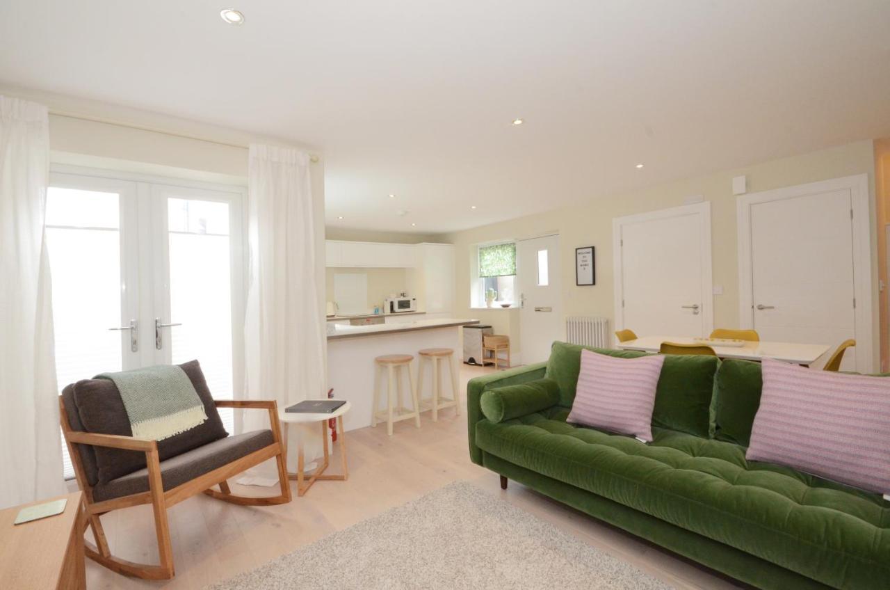 The Mews - 2 Bedroom Luxury, Spacious House With Free Parking York Extérieur photo
