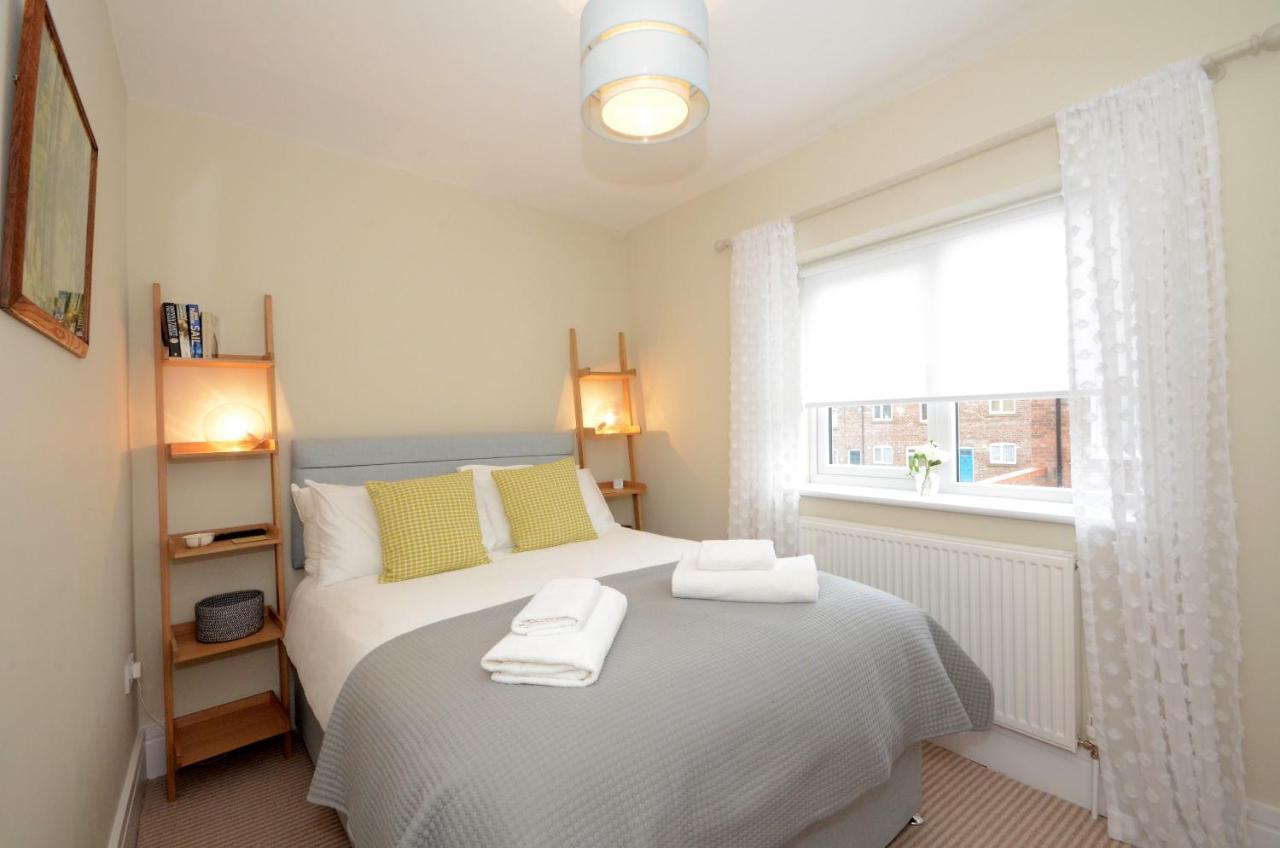 The Mews - 2 Bedroom Luxury, Spacious House With Free Parking York Extérieur photo